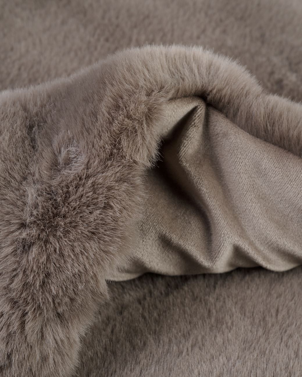 Plaid aus Kunstfell Taupe - 2