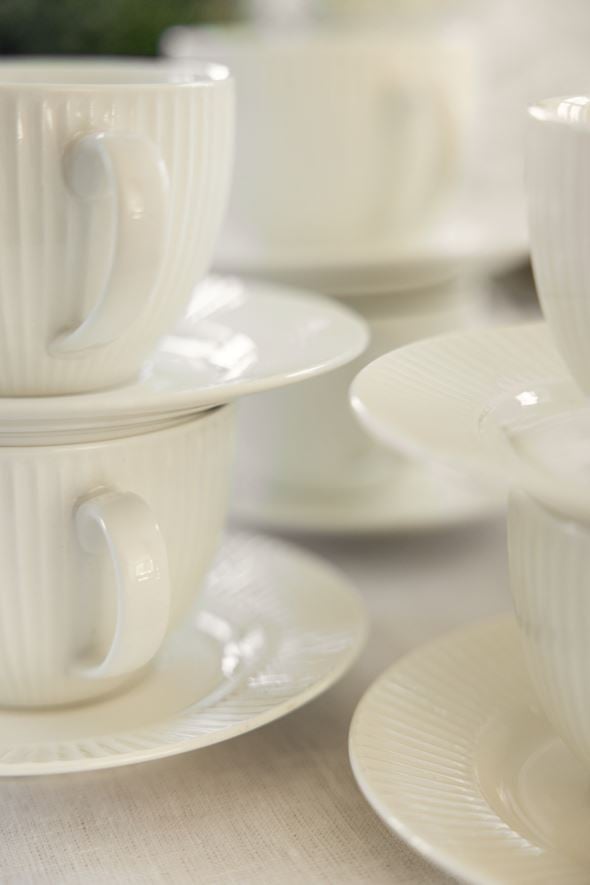 Tasse mit Untertasse Weiß - 2